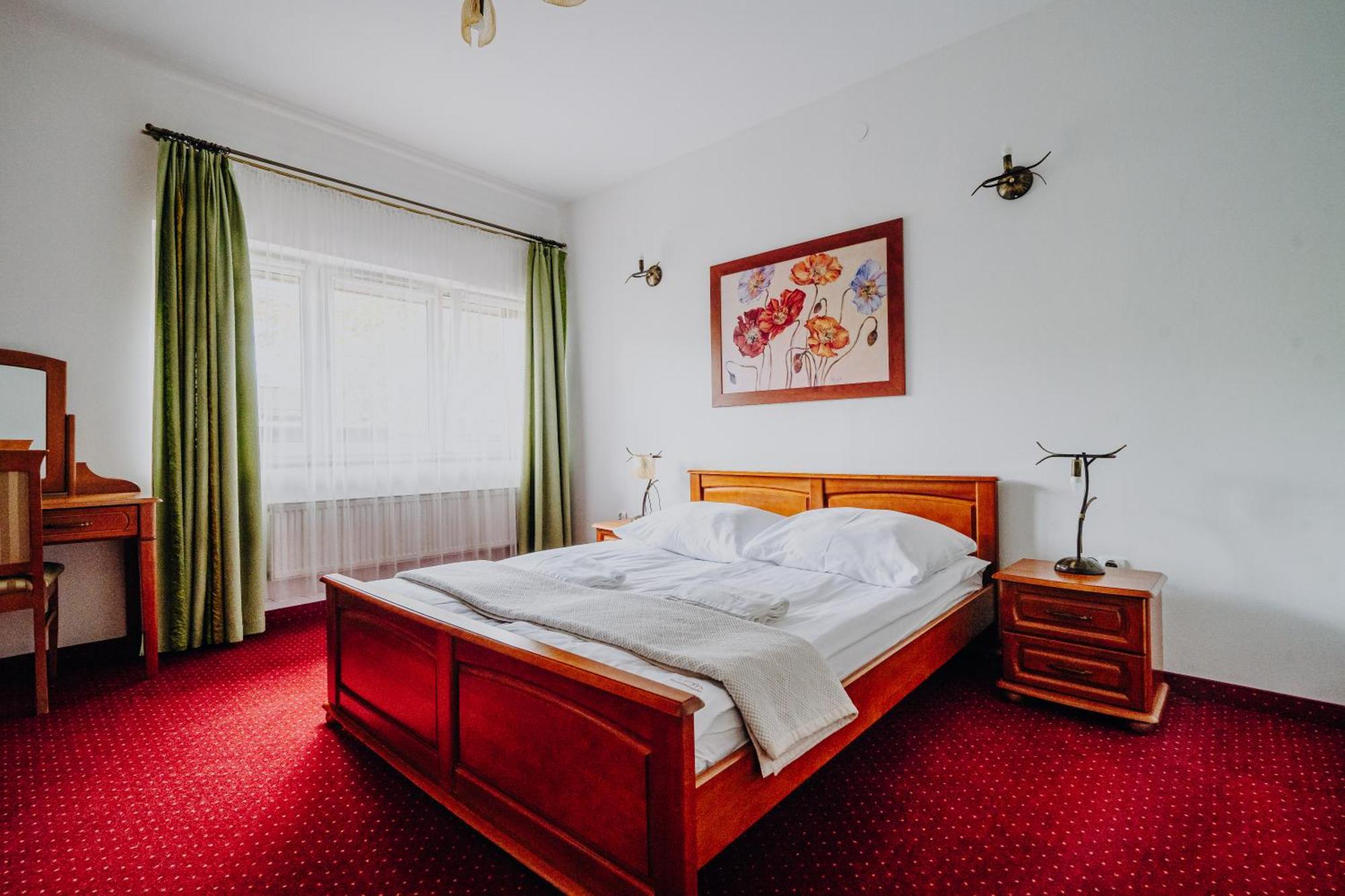 Resort Osw Moszczeniczanka 2*